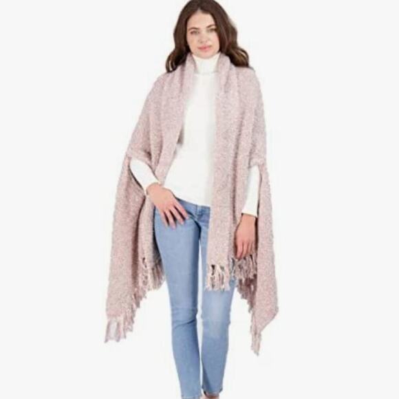 BAREFOOT DREAMS NEW FUZZY ROSE BALLET PINK POCKETS WITH FRINGE ONE SIZE WRAP - Picture 1 of 8